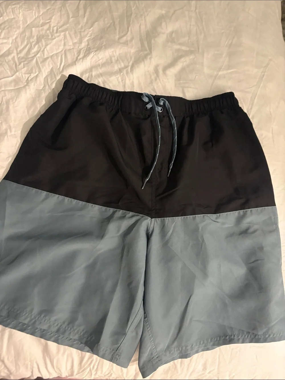 Nike Men’s Black and Light Blue Colorblock Swim Shorts